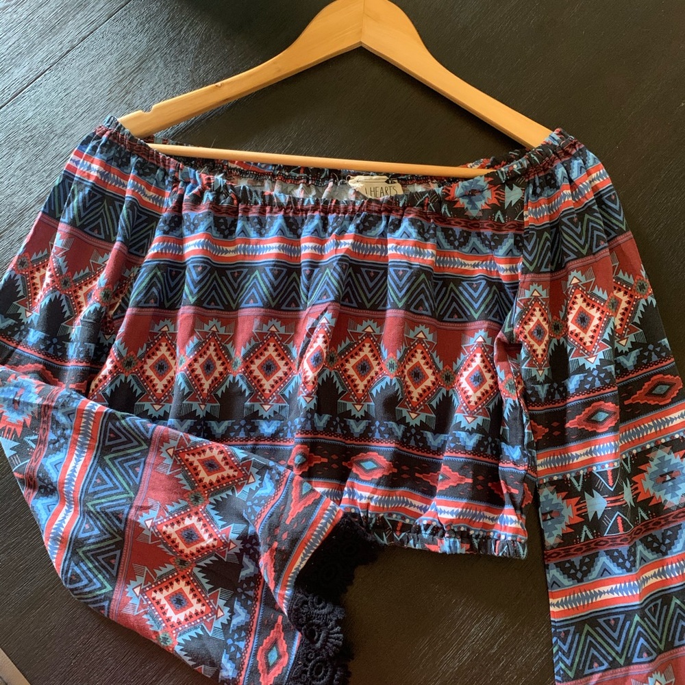 Long sleeve crop top